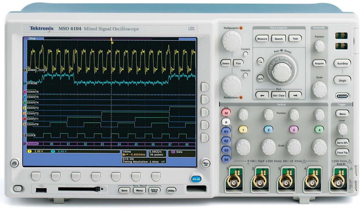 Osciloscópio Digital Tektronix MSO4104